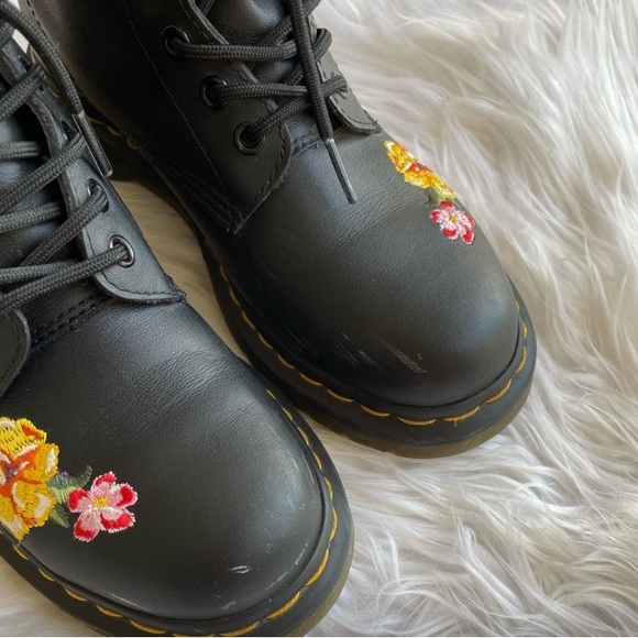 DR MARTENS 1460 VONDA II FLORAL LEATHER LACE UP BOOTS size 6 - Picture 5 of 7